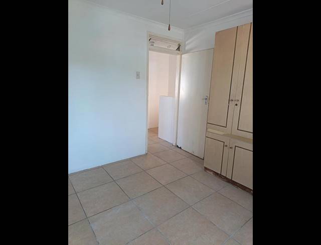 2 BEDROOM PROPERTY TO RENT IN NEWLANDS WEST